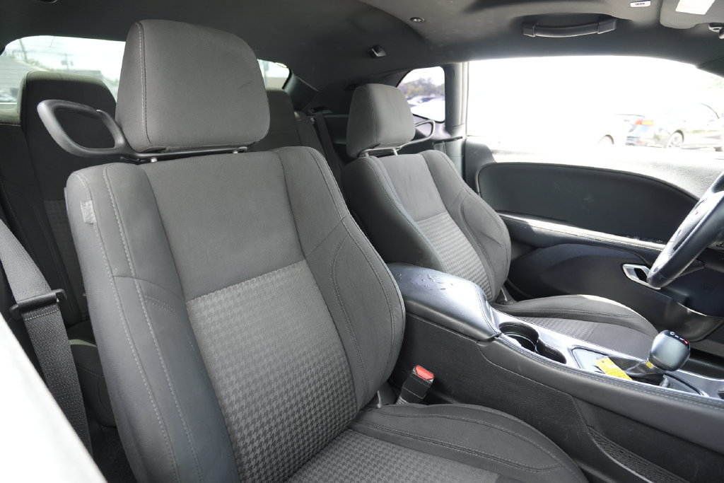Used 2018 Dodge Challenger SXT RWD image 23