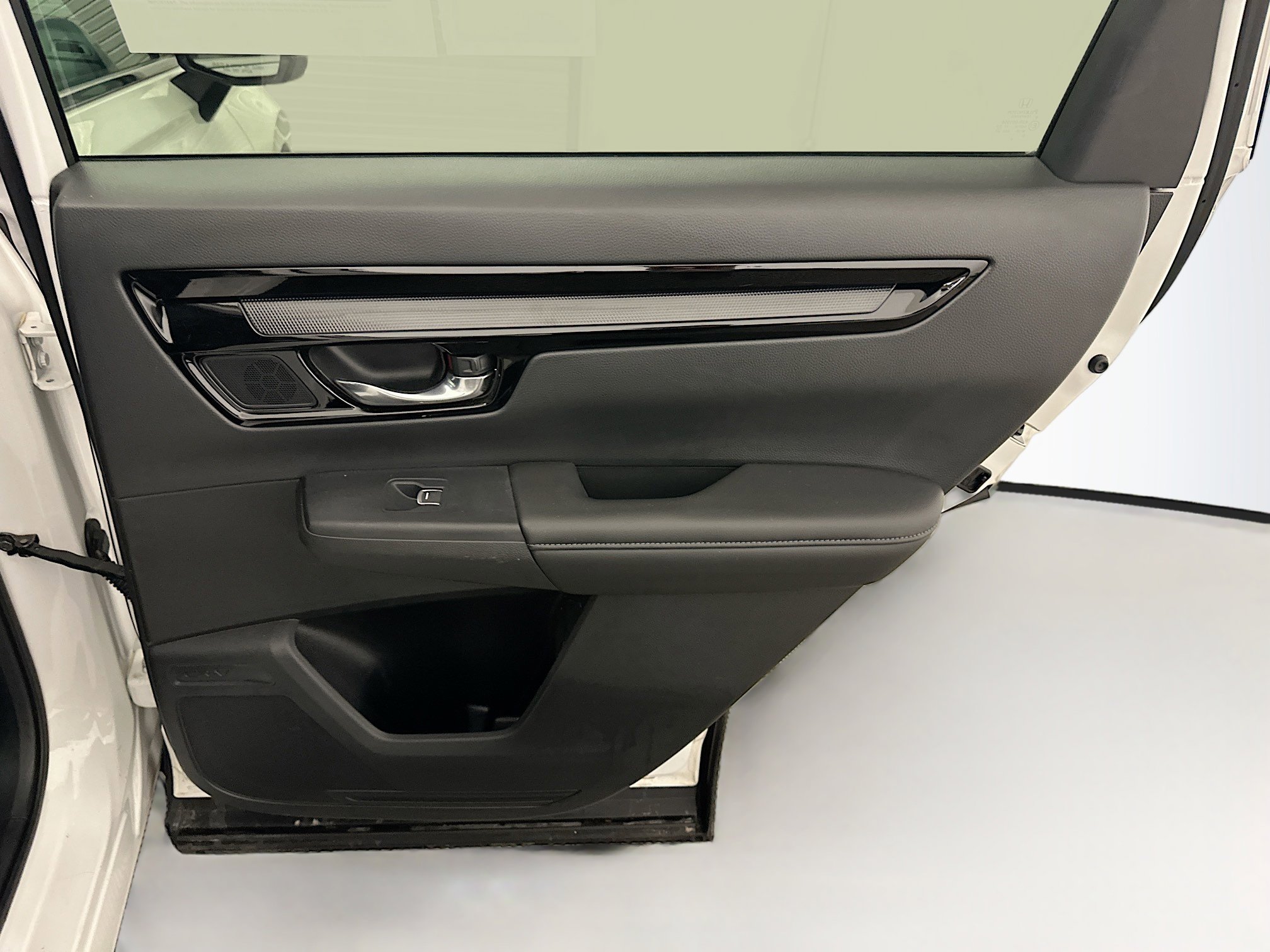 Used 2025 Honda CR-V EX-L image 32