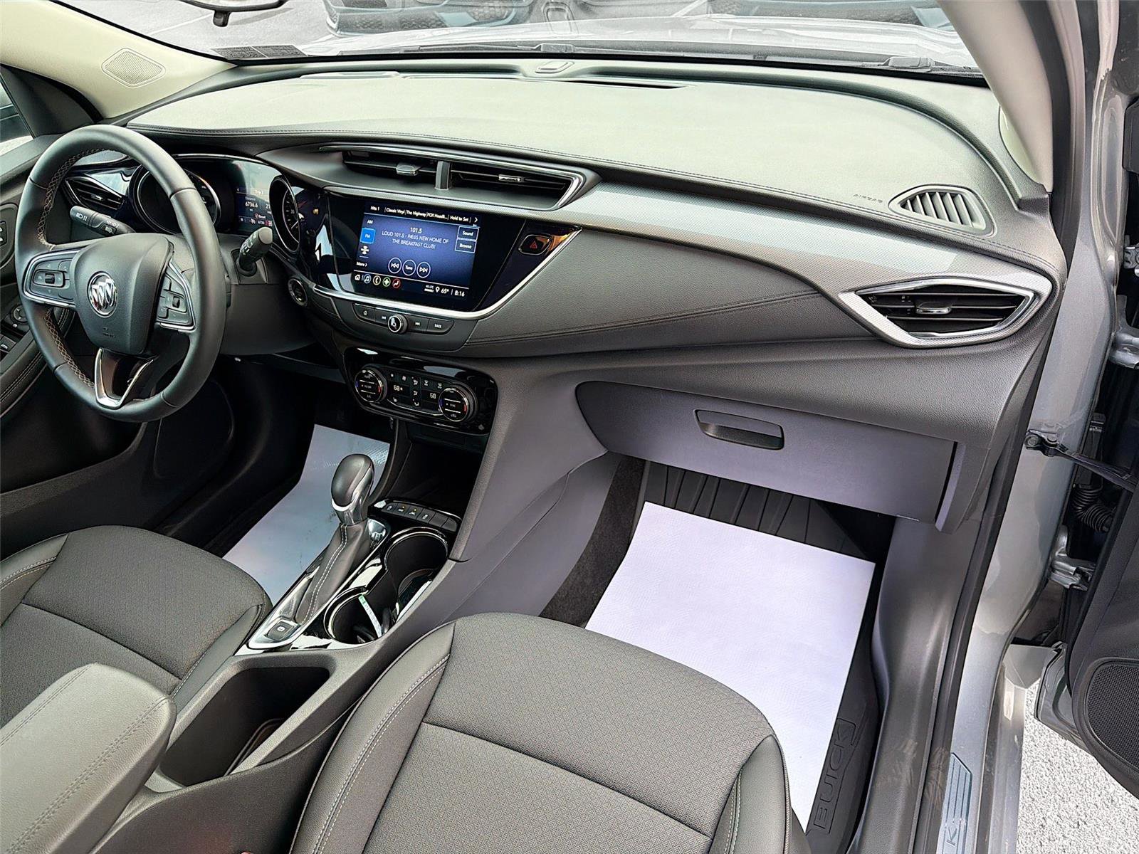 Used 2023 Buick Encore GX Select w/ Sport Touring Package image 27