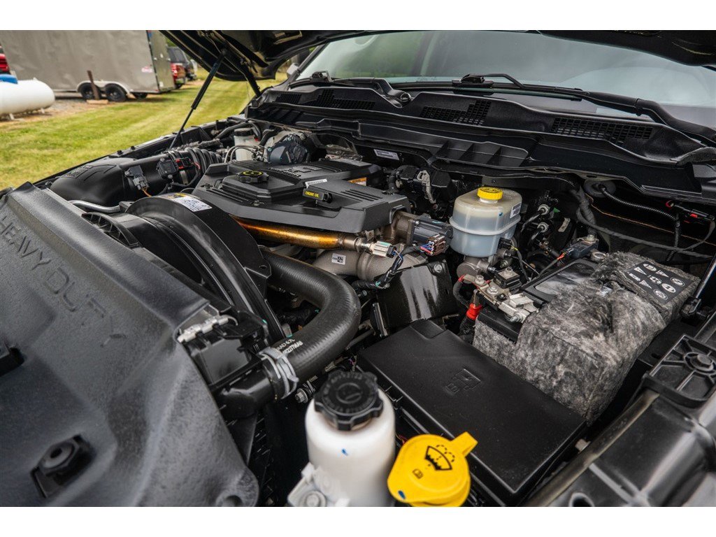 Used 2018 RAM 3500 Tradesman w/ Chrome Appearance Group AWD/4WD image 31