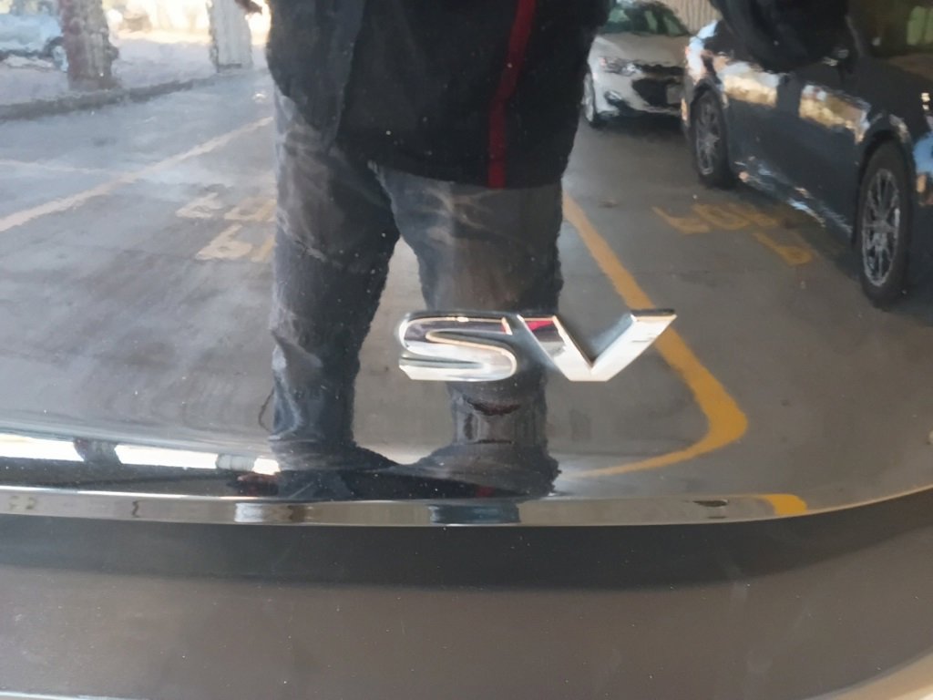 Used 2023 Nissan Rogue SV image 12