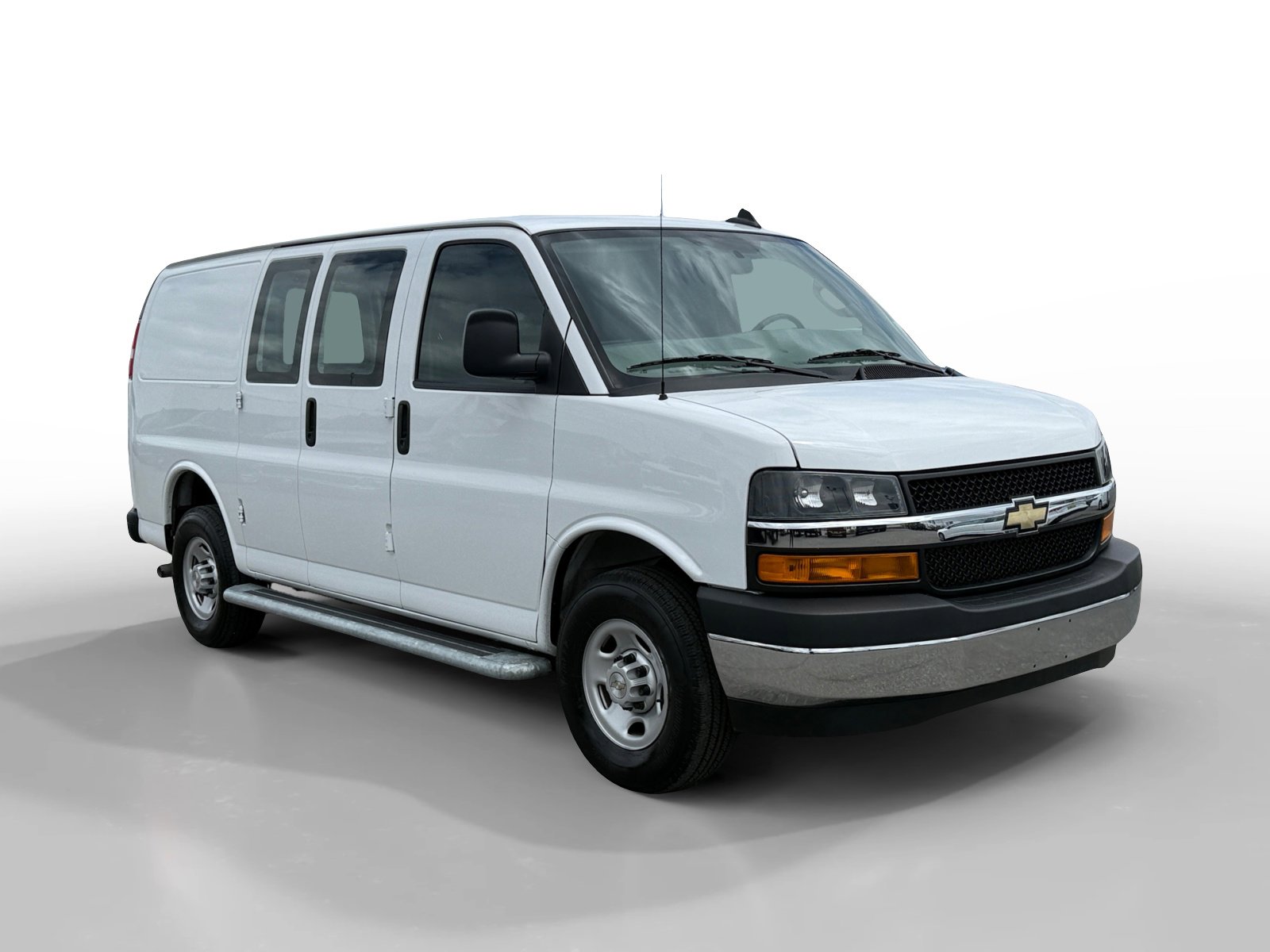 Used 2024 Chevrolet Express 2500 w/ Driver Convenience Package RWD image 7