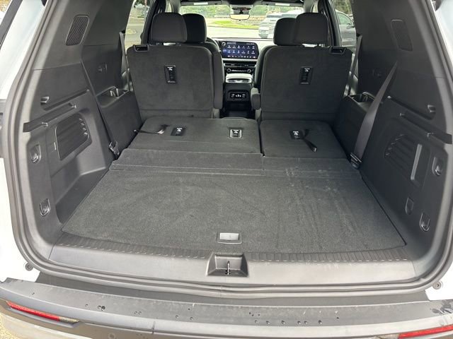 New 2026 Chevrolet Traverse LT w/ Driver Confidence Package image 35
