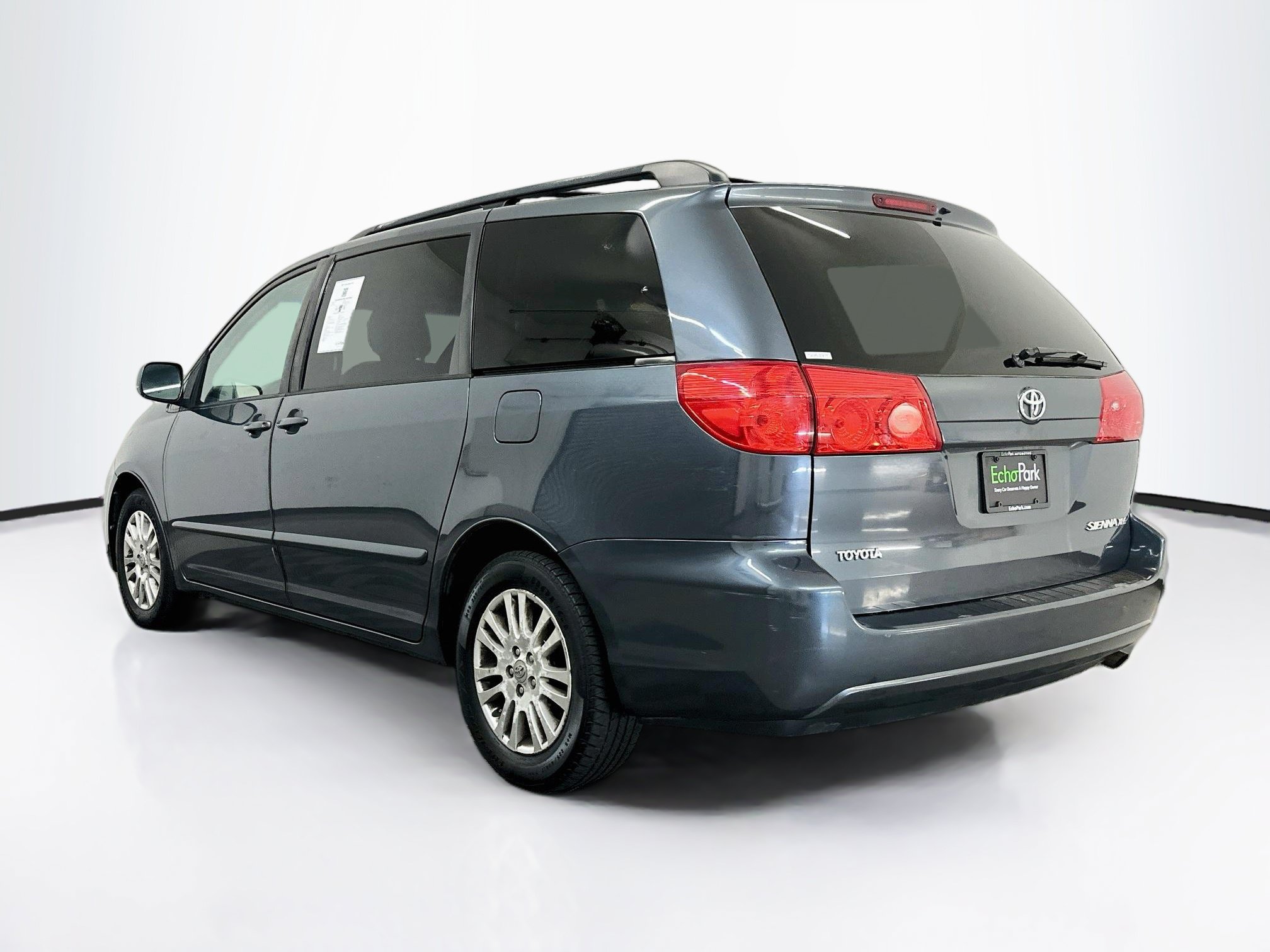 Used 2007 Toyota Sienna XLE FWD image 5