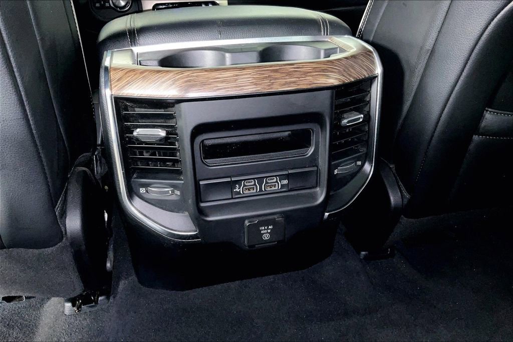 Used 2019 RAM 1500 Laramie AWD/4WD image 32