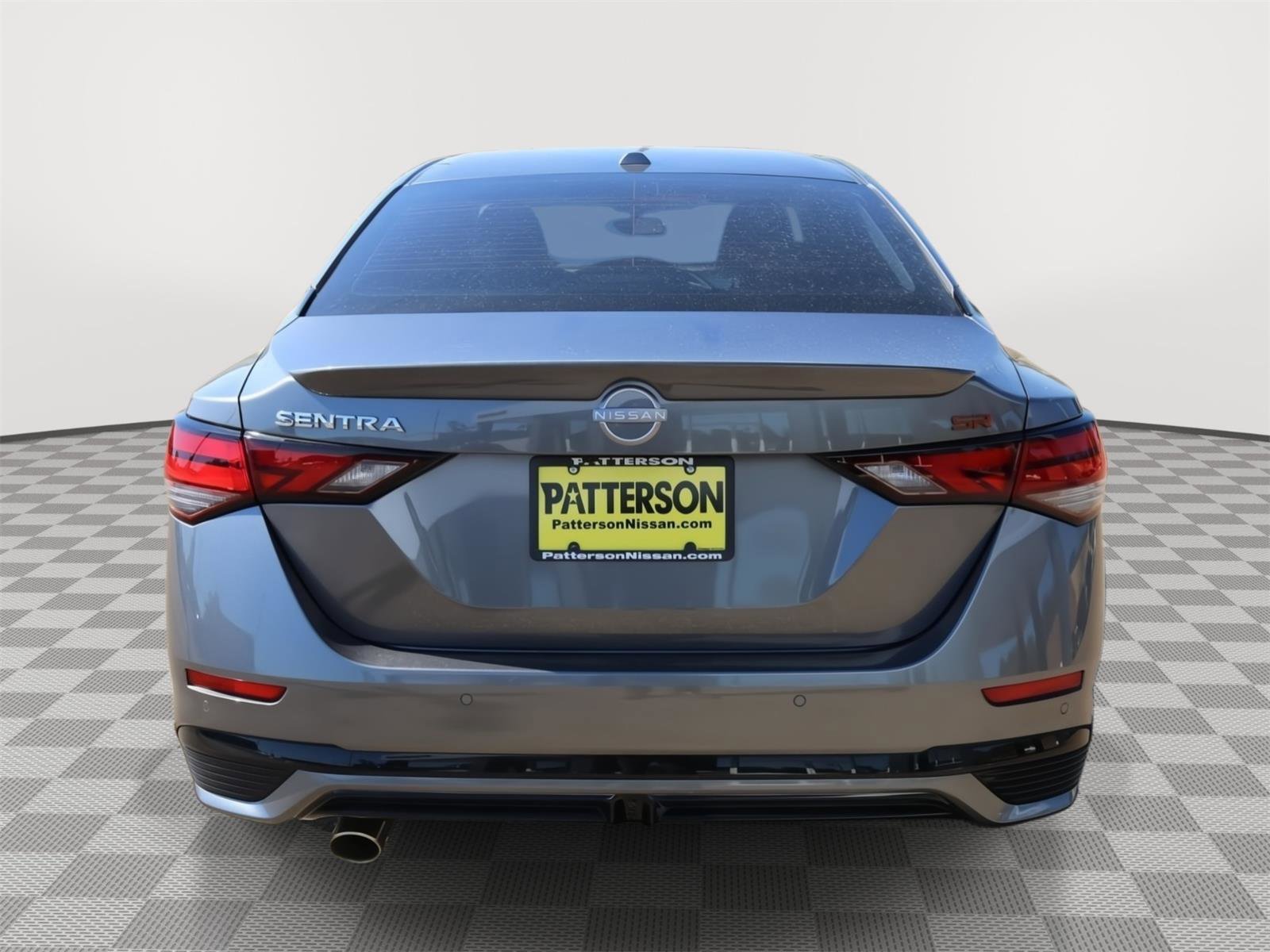 Used 2025 Nissan Sentra SR w/ SR Premium Package image 2
