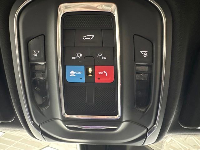 Used 2025 Jeep Grand Cherokee Limited w/ Black Appearance Package AWD/4WD image 51