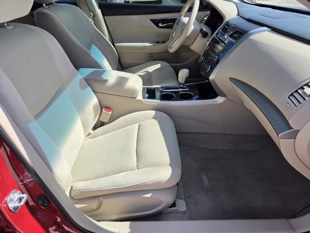 Used 2014 Nissan Altima 2.5 S FWD image 9