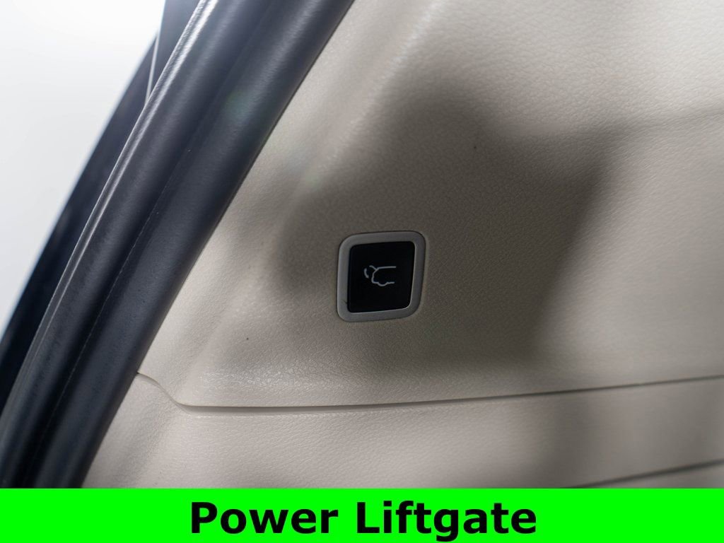 Used 2024 Chrysler Pacifica Select image 30