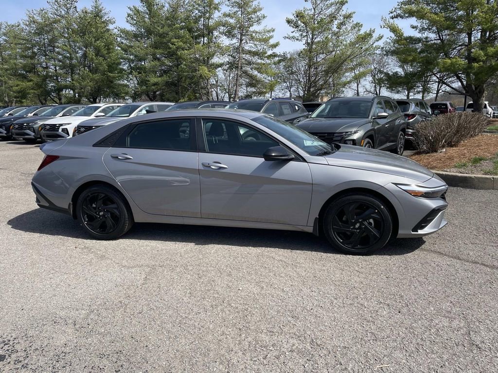 New 2026 Hyundai Elantra Sport FWD image 2