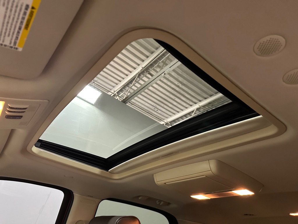 Used 2010 Cadillac Escalade Platinum image 20