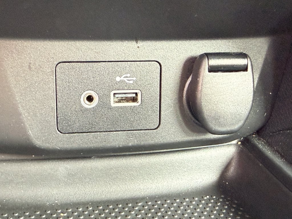 Used 2020 Nissan Rogue S FWD image 22