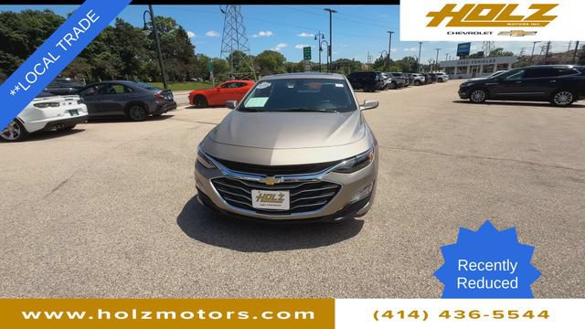 Certified 2022 Chevrolet Malibu LT w/ Leather Package FWD image 3