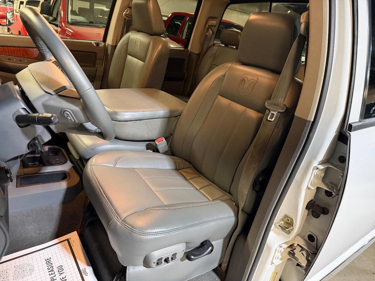 Used 2007 Dodge Ram 3500 Truck Laramie image 8