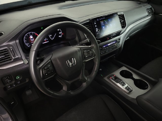 Used 2024 Honda Ridgeline Sport image 16