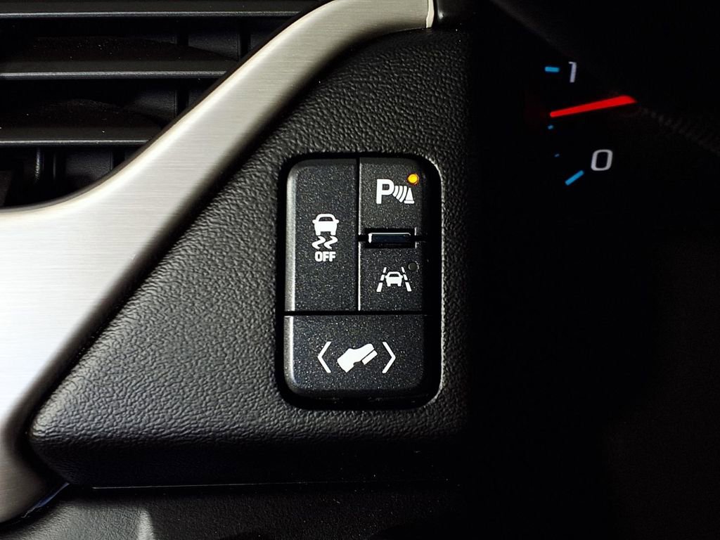 Used 2020 GMC Yukon Denali w/ Open Road Package RWD image 18