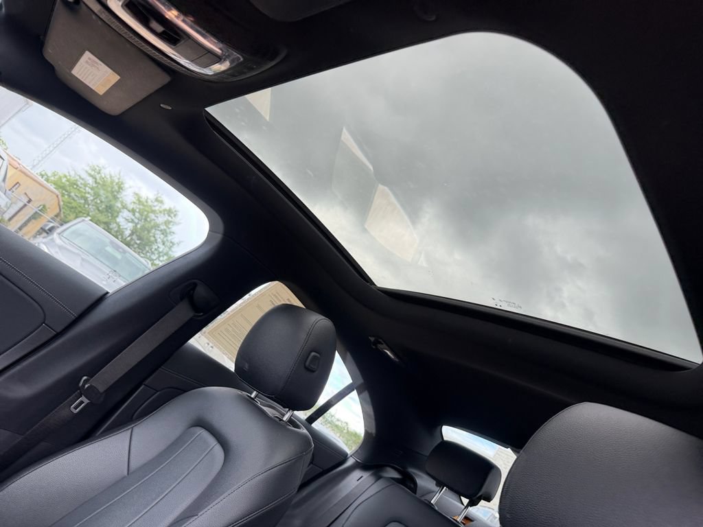 Used 2025 Mercedes-Benz CLA 250 image 17