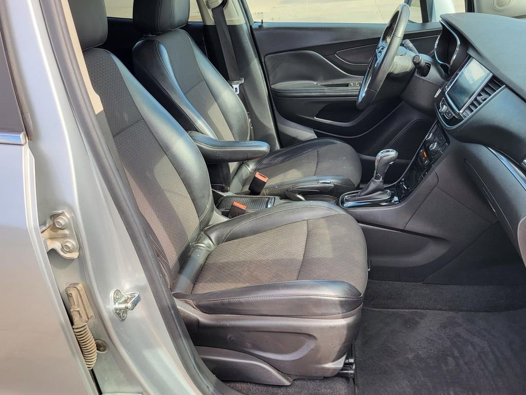 Used 2018 Buick Encore Preferred image 10