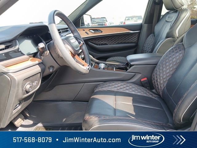 Used 2024 Jeep Grand Cherokee L Summit AWD/4WD image 18
