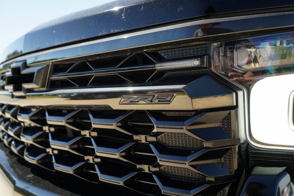 Used 2022 Chevrolet Silverado 1500 ZR2 w/ Technology Package AWD/4WD image 19