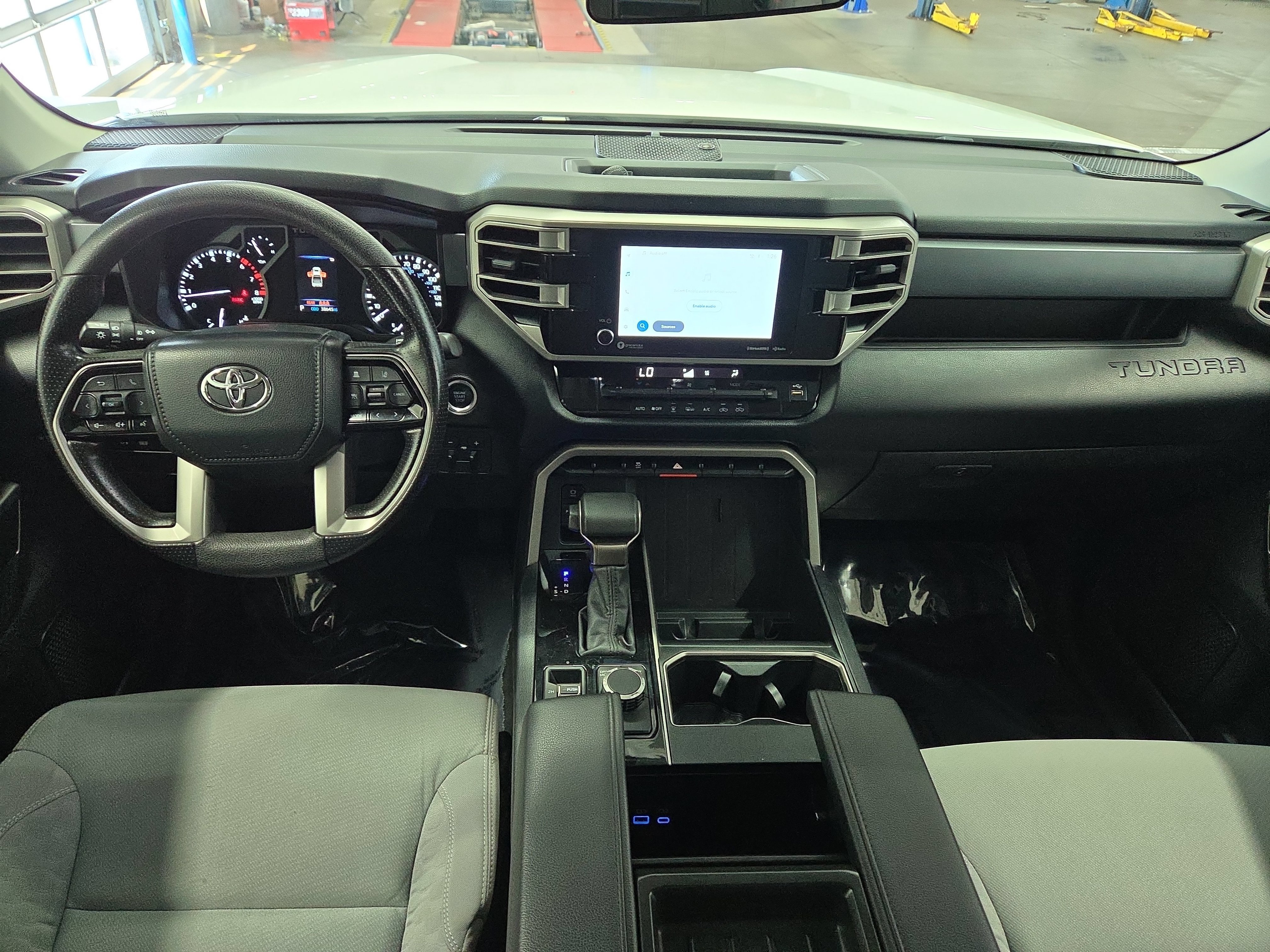 Used 2022 Toyota Tundra SR5 AWD/4WD image 19