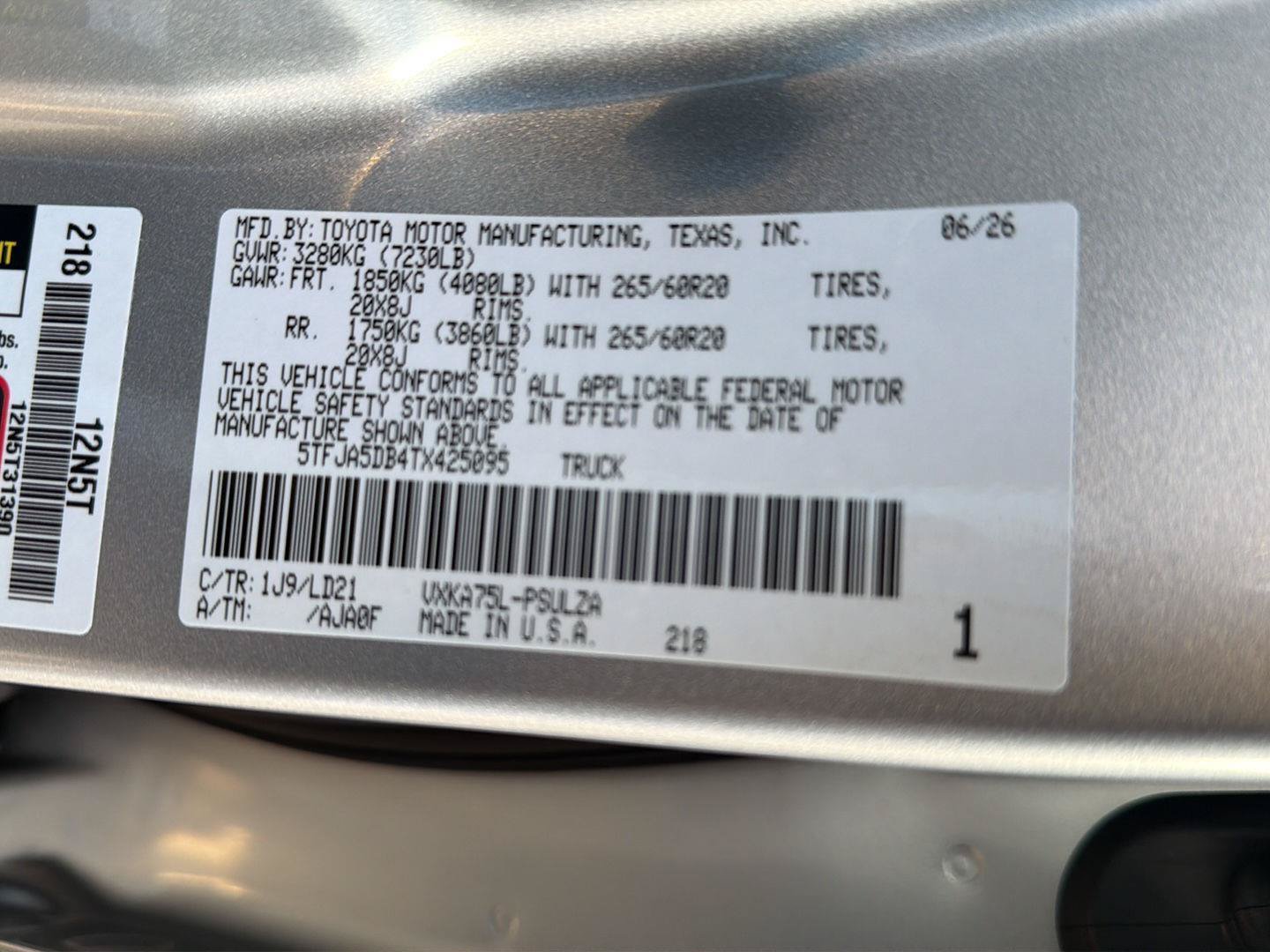 New 2026 Toyota Tundra Limited AWD/4WD image 36