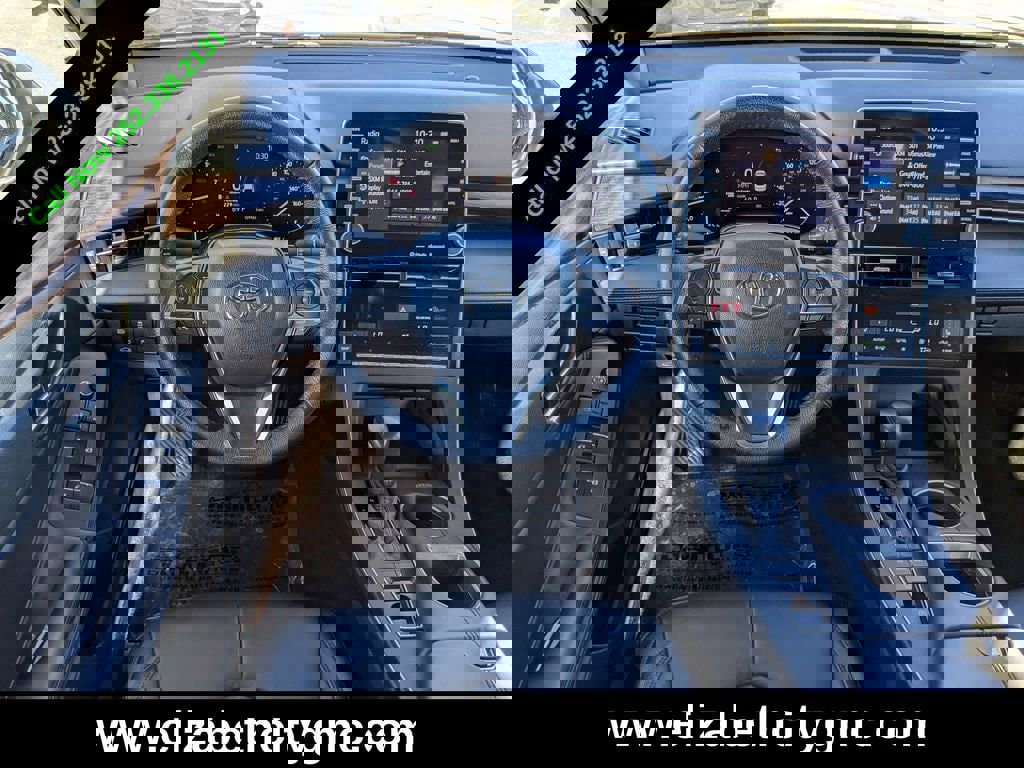 Used 2022 Toyota Avalon XLE image 16