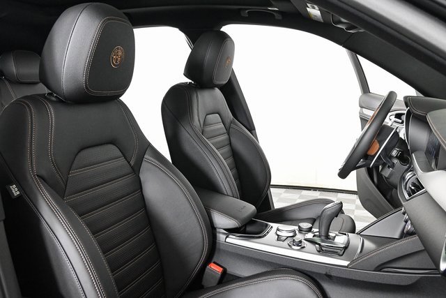 New 2025 Alfa Romeo Stelvio Sprint image 23