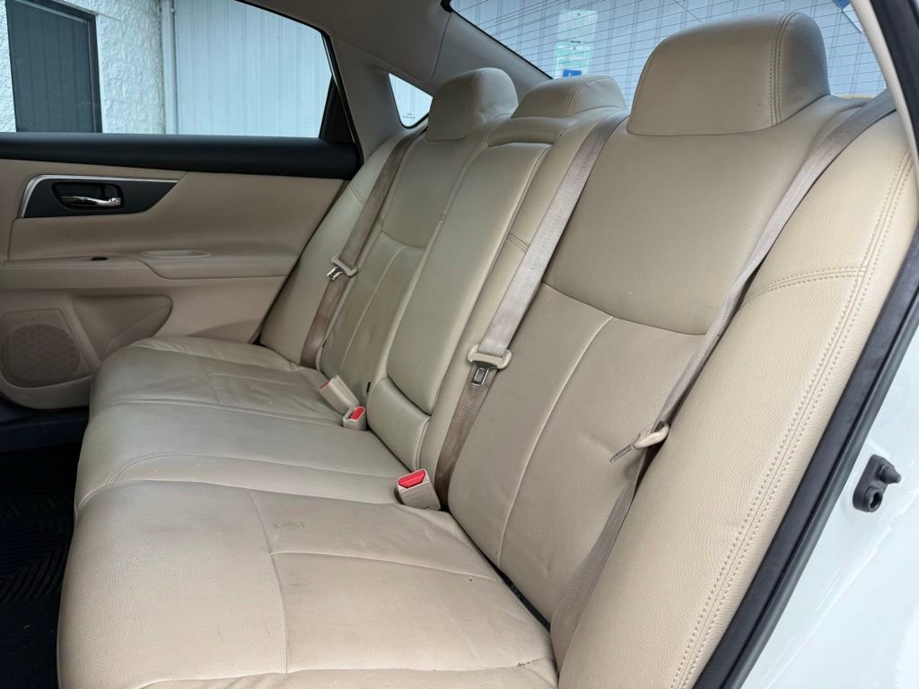 Used 2016 Nissan Altima 2.5 SV image 10