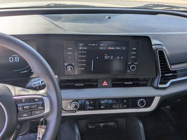 Used 2025 Kia Sportage LX image 19
