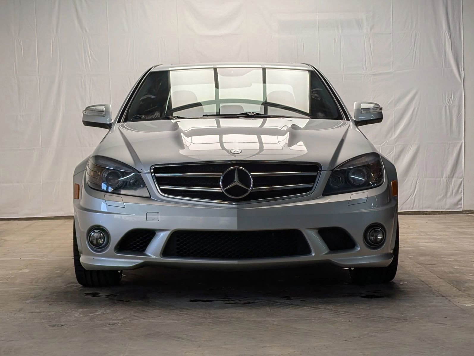 Used 2009 Mercedes-Benz C 63 AMG Sedan image 2