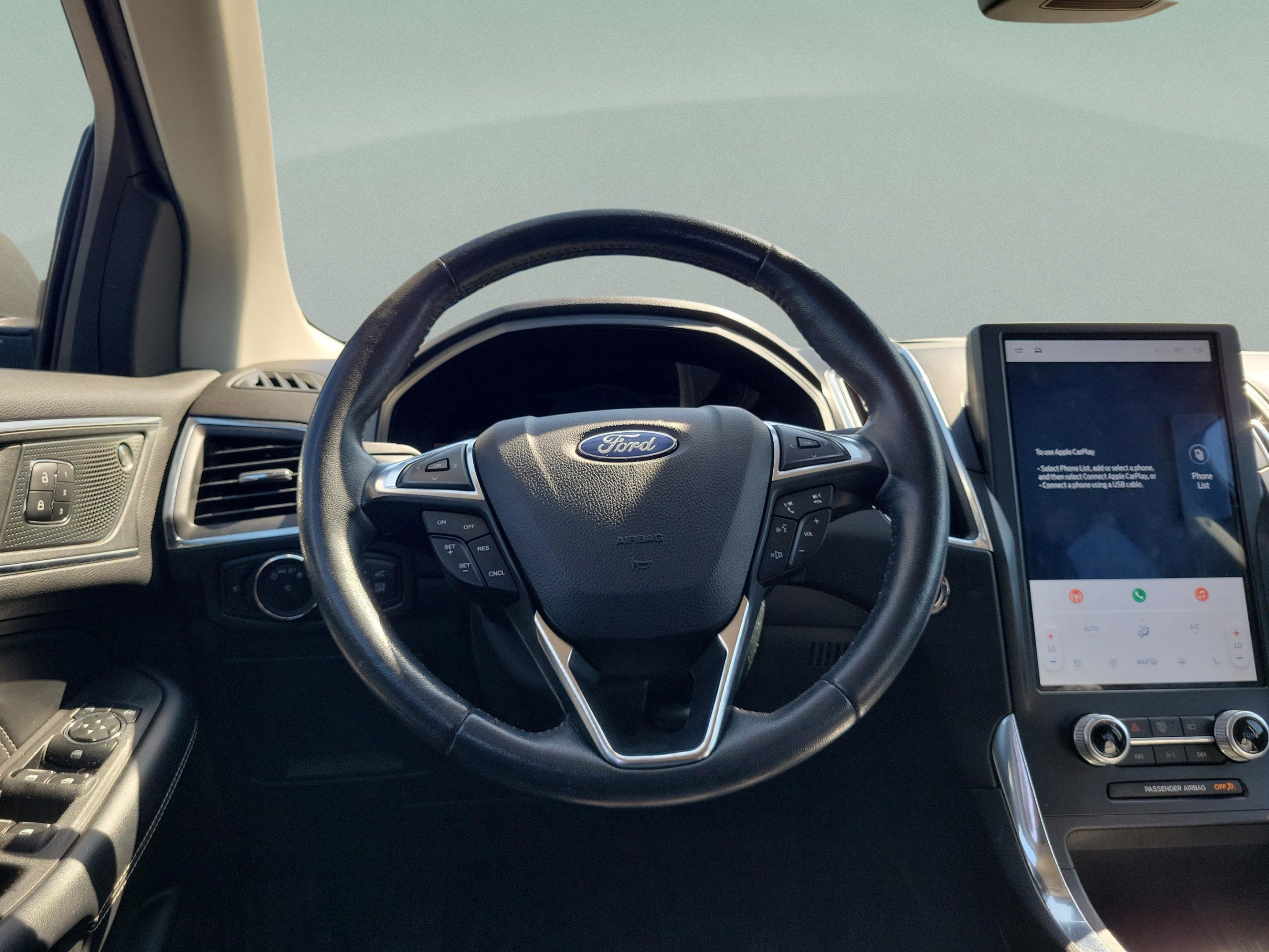 Used 2023 Ford Edge Titanium image 13