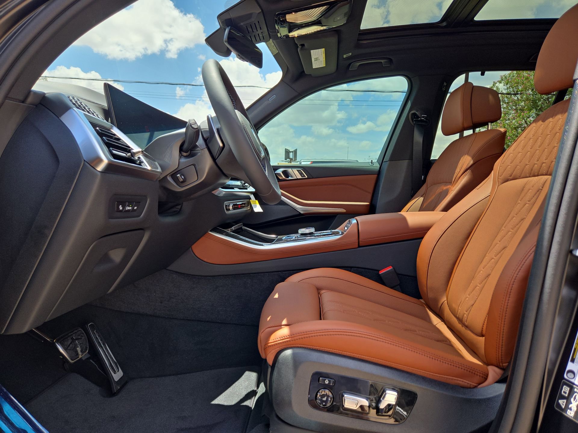 New 2026 BMW X5 M60i AWD/4WD image 16