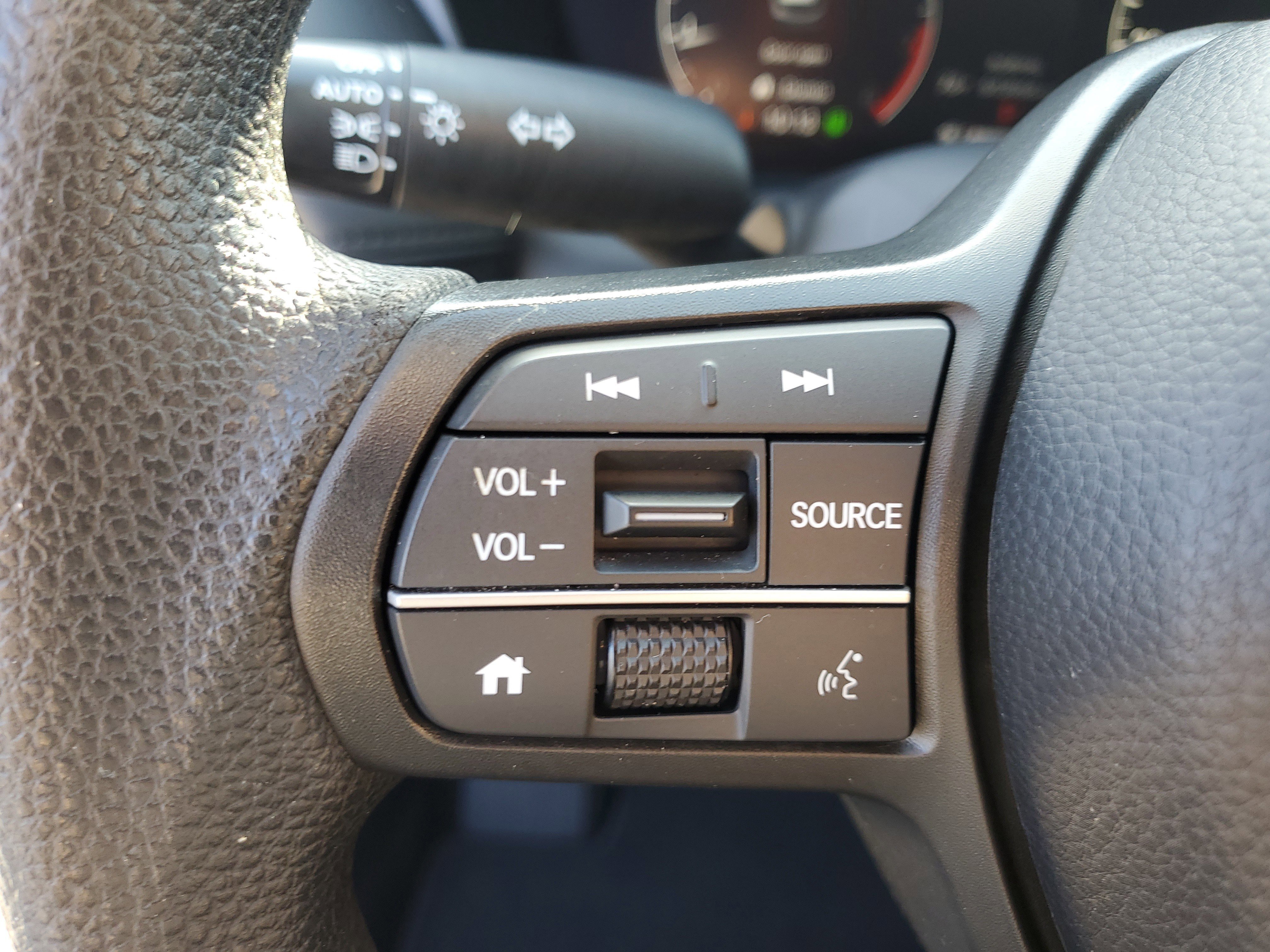 Used 2025 Honda HR-V LX image 21