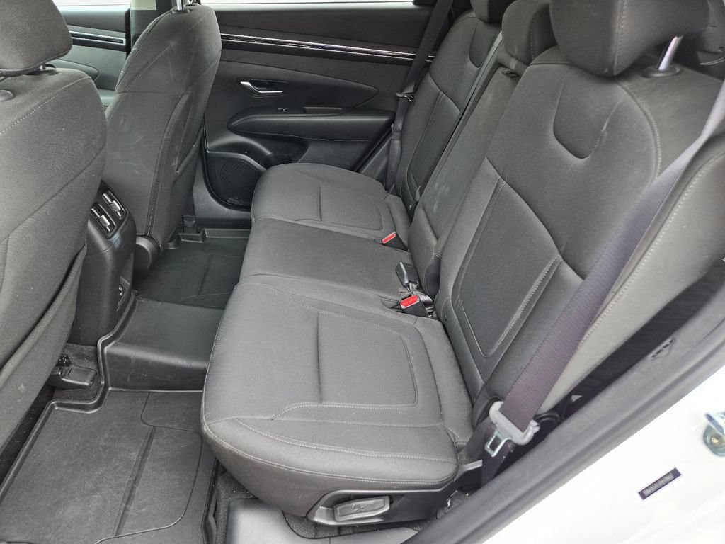 Used 2022 Hyundai Tucson SEL FWD image 17