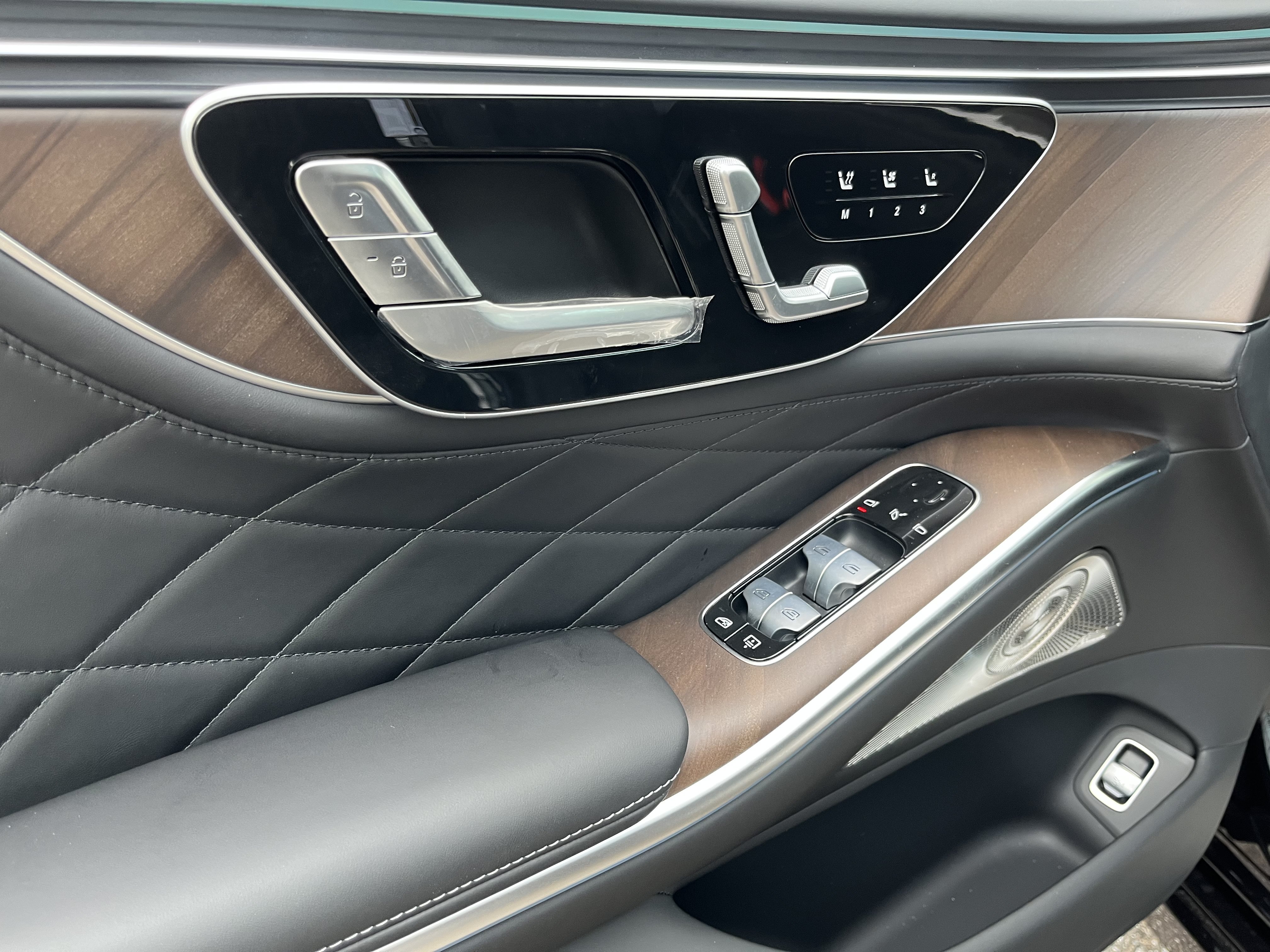 New 2027 Mercedes-Benz S 580 4MATIC Sedan image 12