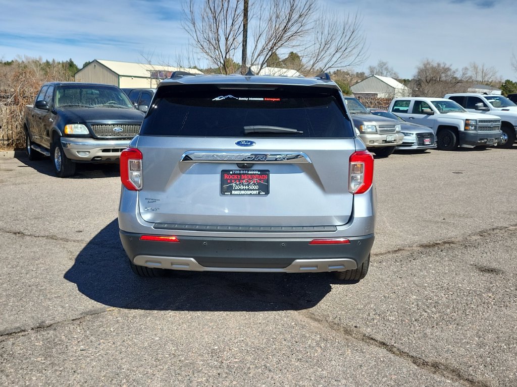 Used 2022 Ford Explorer XLT w/ Equipment Group 202A RWD image 5