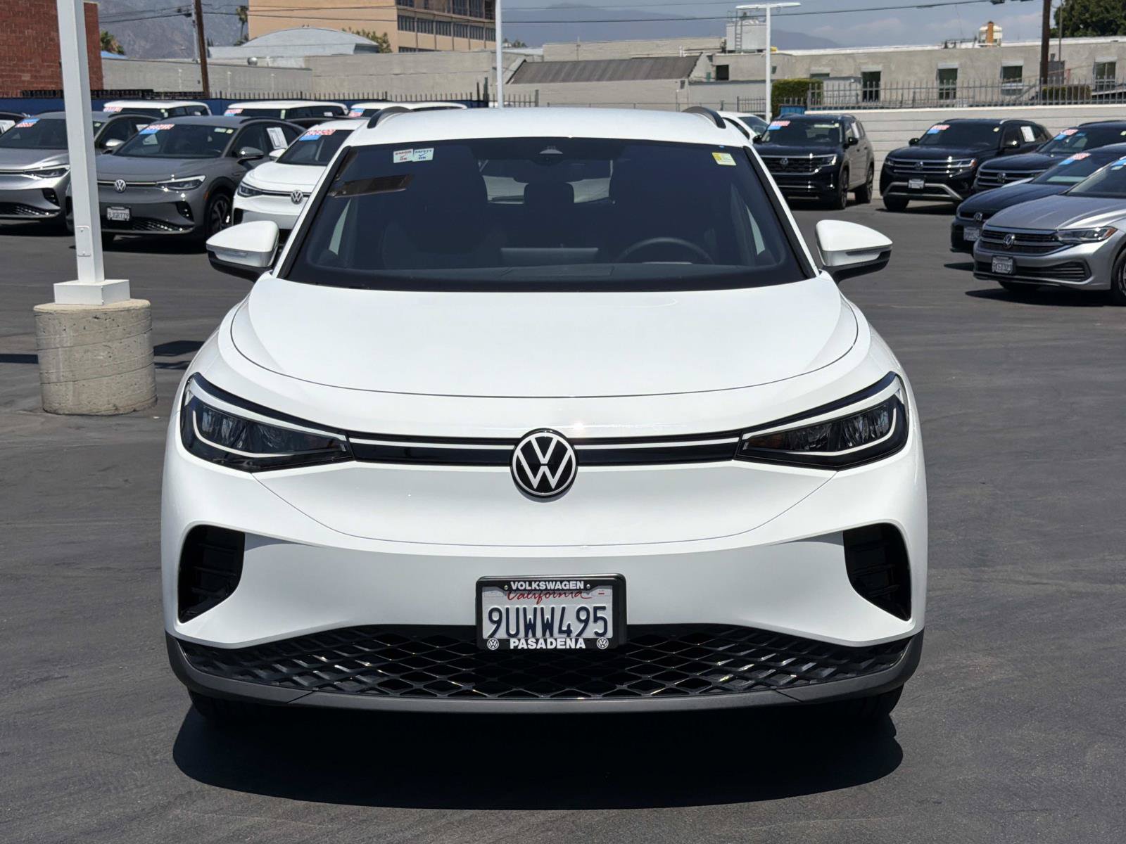 Certified 2025 Volkswagen ID.4 Pro AWD/4WD image 2