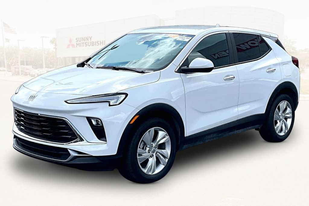 Used 2025 Buick Encore GX Preferred FWD image 1