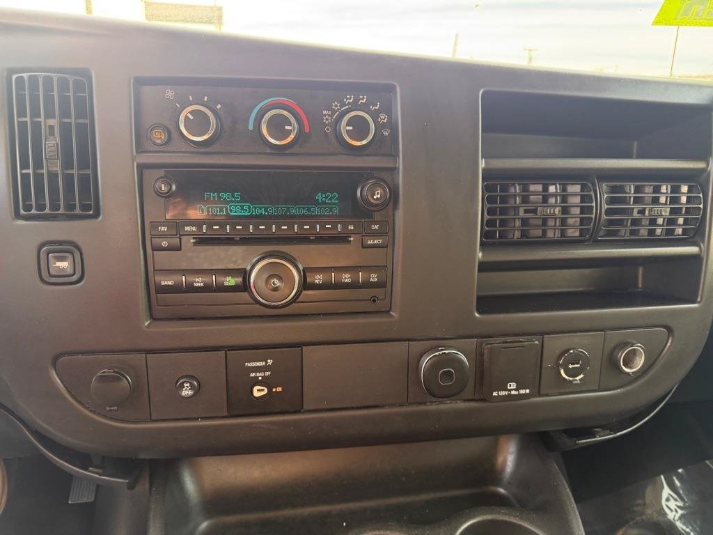 Used 2017 Chevrolet Express 3500 LS RWD image 26