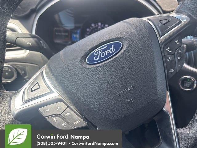 Used 2018 Ford Edge SEL w/ Equipment Group 201A AWD/4WD image 12