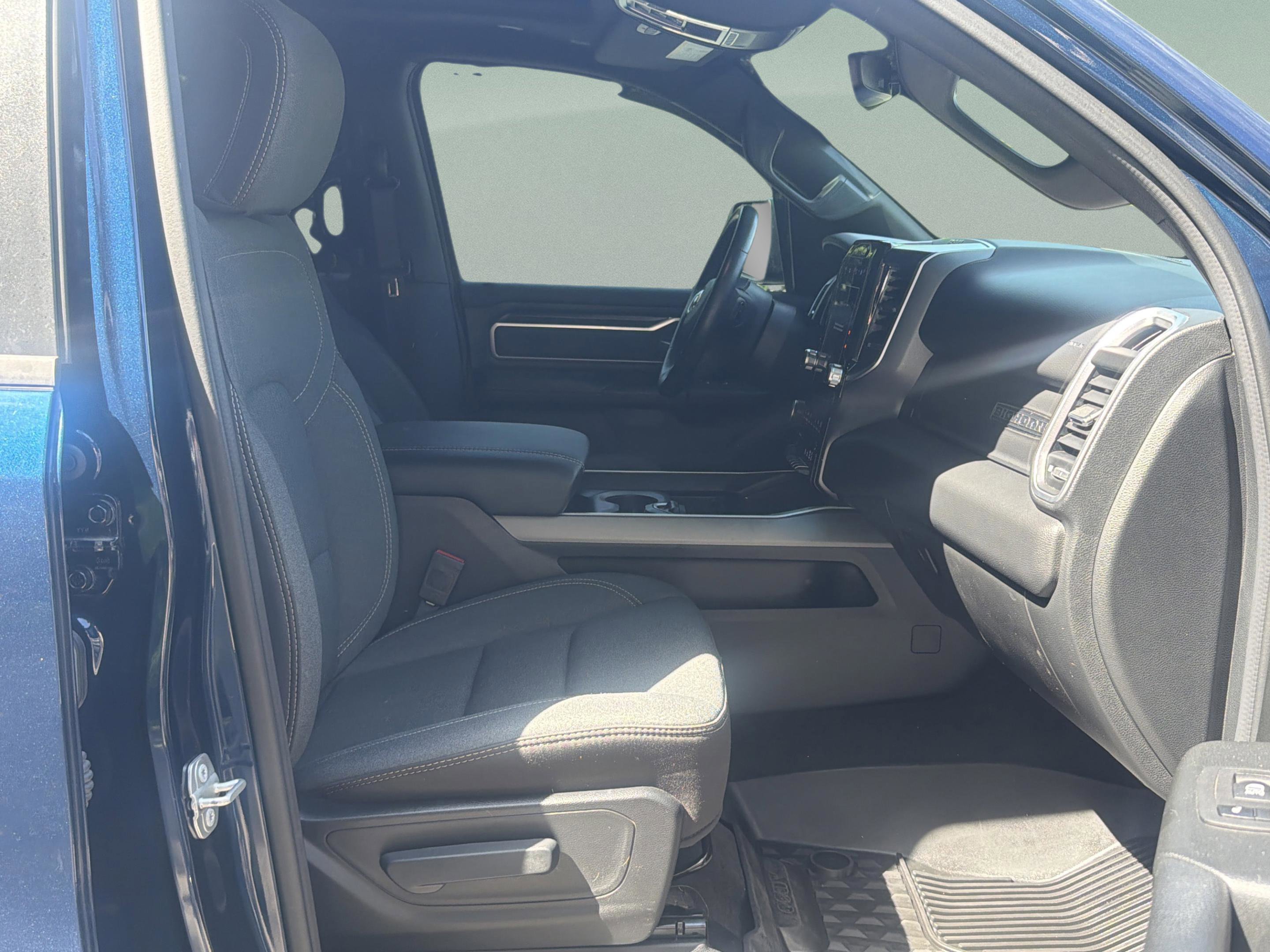 Used 2023 RAM 1500 Big Horn AWD/4WD image 25