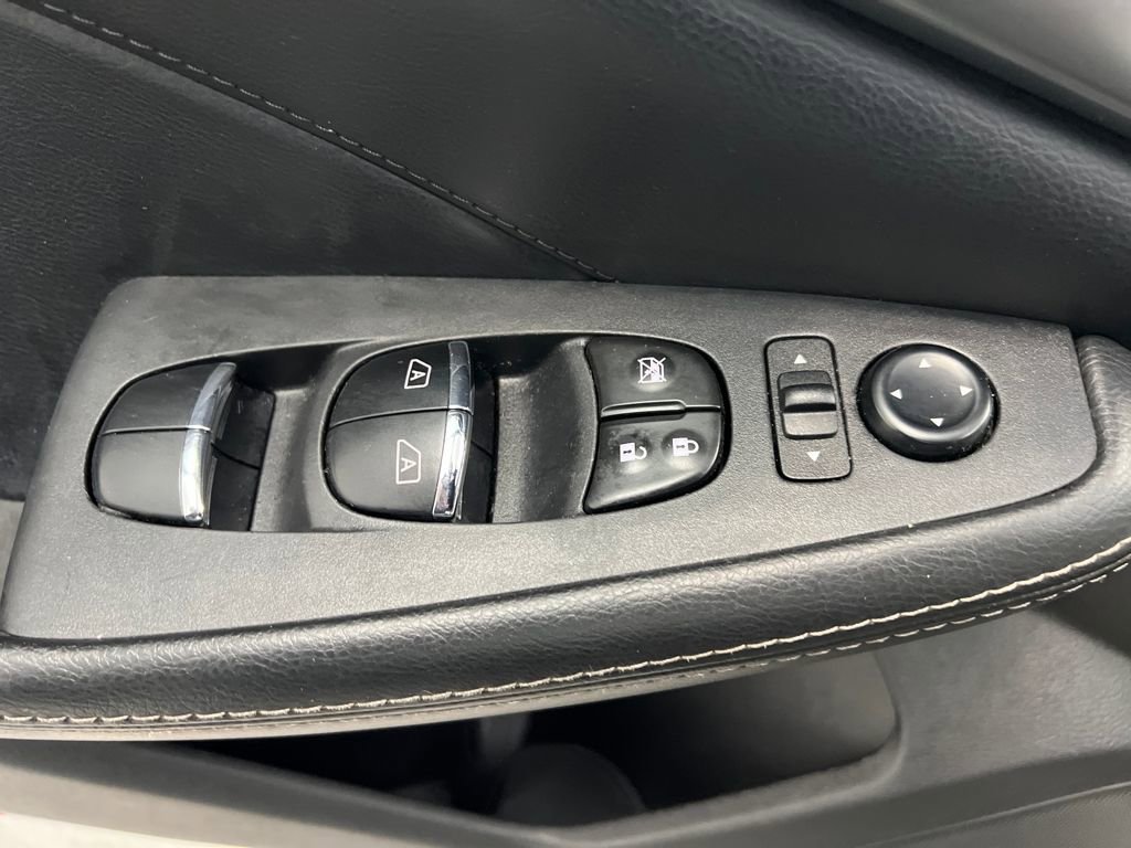 Used 2023 Nissan Maxima SV w/ Floor Mat Group image 12