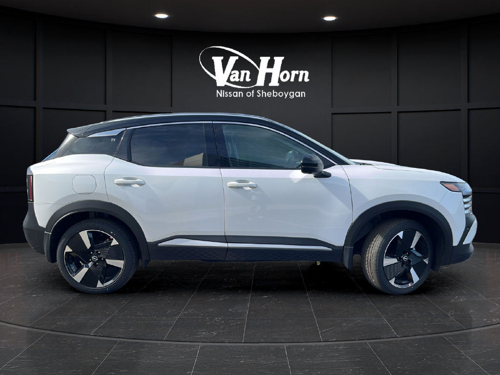 New 2026 Nissan Kicks SR AWD/4WD image 24