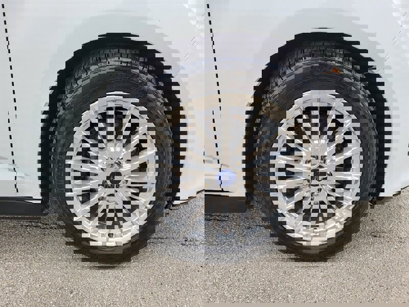 Used 2015 Ford C-MAX SE w/ Interior Protection Package image 31