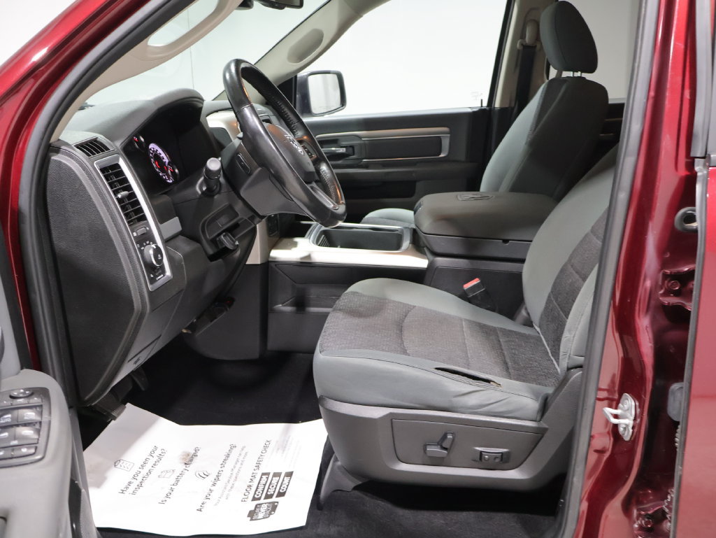 Used 2019 RAM 1500 Big Horn AWD/4WD image 11