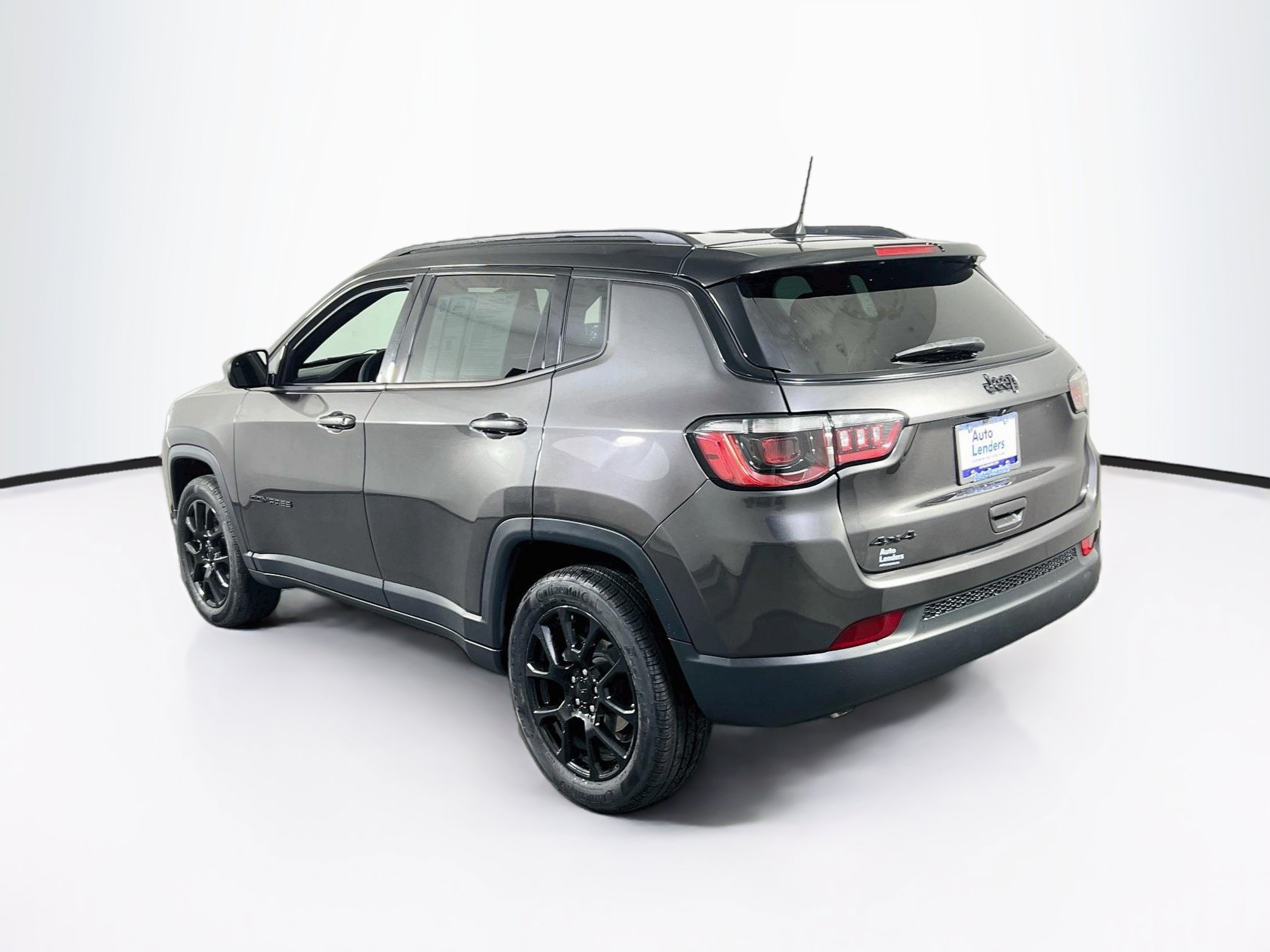 Used 2023 Jeep Compass Latitude w/ Convenience Group AWD/4WD image 7