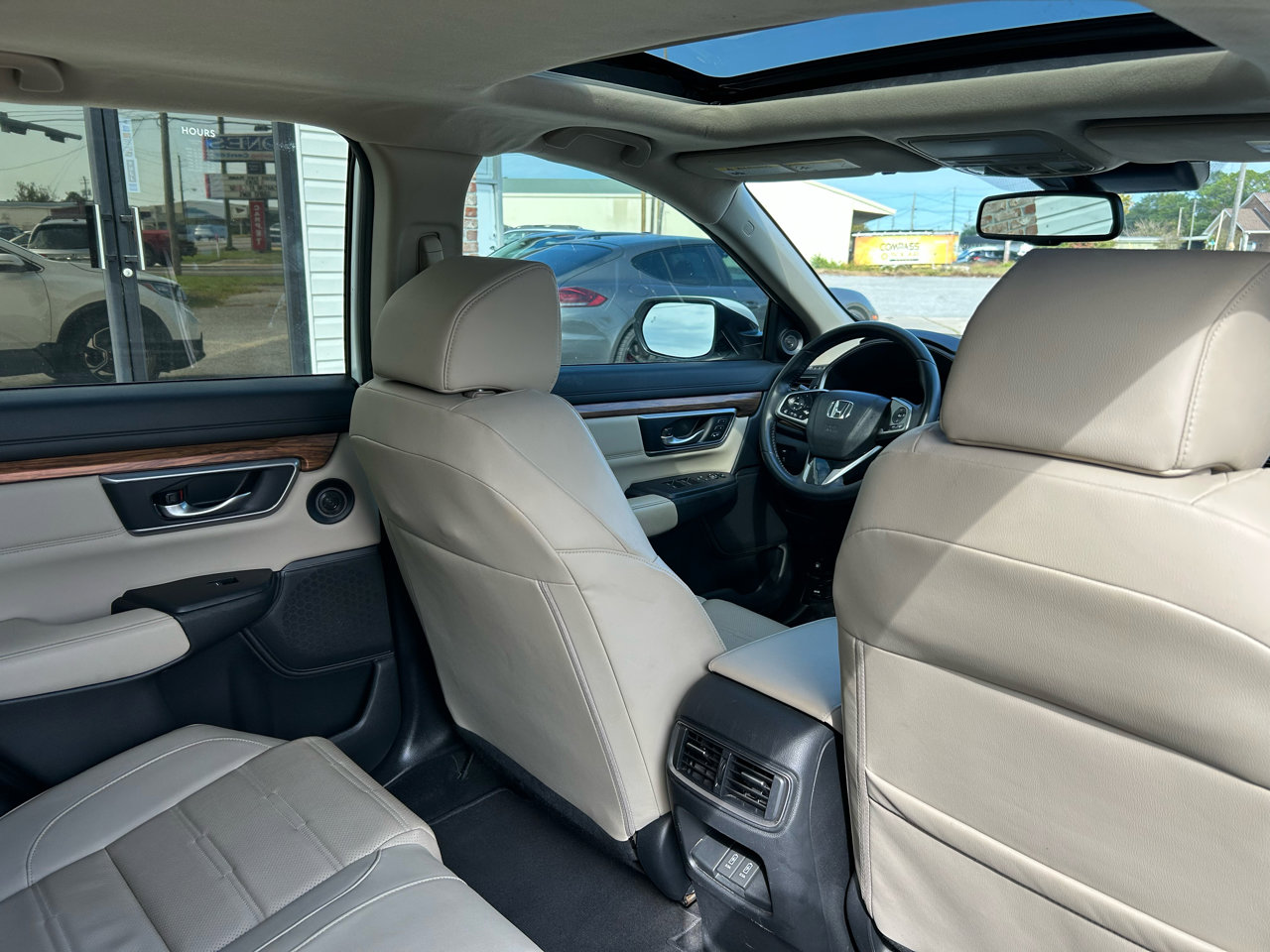 Used 2017 Honda CR-V Touring image 32