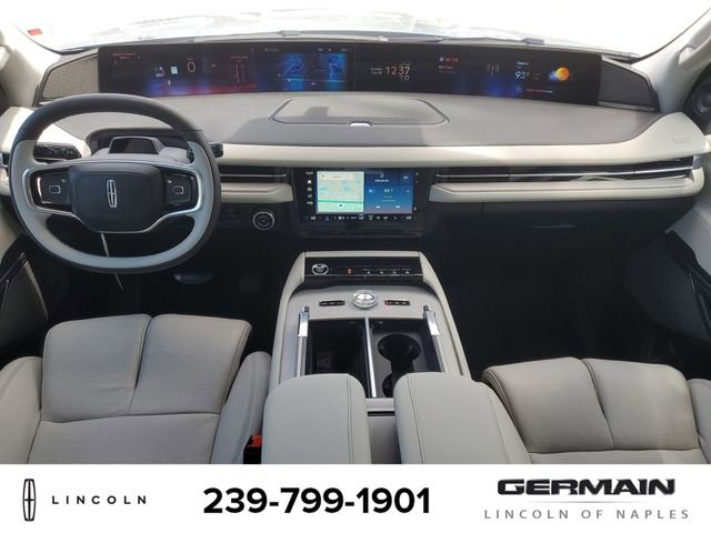 New 2025 Lincoln Navigator Reserve AWD/4WD image 17