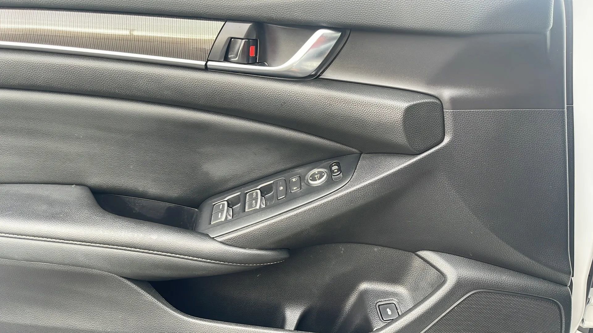 Used 2022 Honda Accord Sport image 14